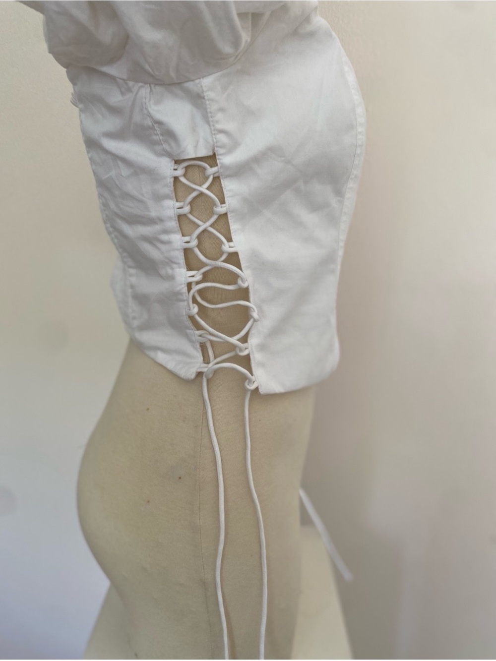 Abercrombie & Fitch White Square-Neck Puff Sleeve Lace-Up Top - Picture 3 of 6